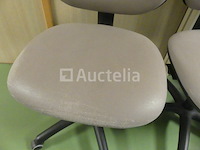 6 stoelen op wielen - afbeelding 2 van  18