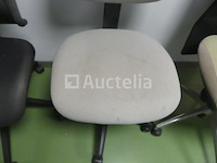 6 stoelen op wielen - afbeelding 3 van  18