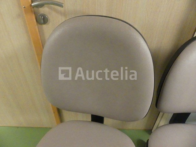 6 stoelen op wielen - afbeelding 7 van  18