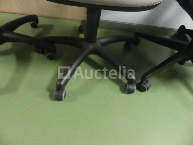 6 stoelen op wielen - afbeelding 8 van  18