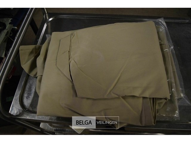 ±6 stoffen jassen div maten - afbeelding 3 van  3