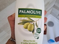 6 stuks - palmolive naturals - groene olijven en hydraterende melk - 500ml - afbeelding 3 van  3