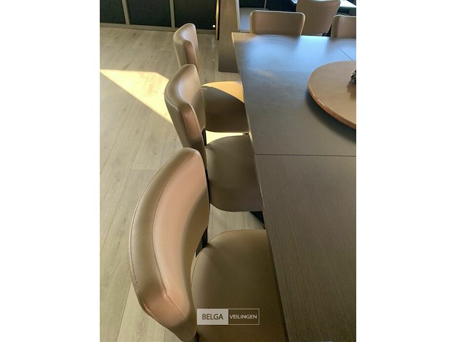 6 tafeltjes en 10 stoelen - afbeelding 2 van  4