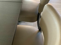 6 tafeltjes en 10 stoelen - afbeelding 3 van  4