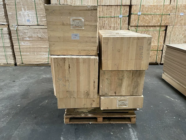 6 verlijmde balsa blok - afbeelding 1 van  5