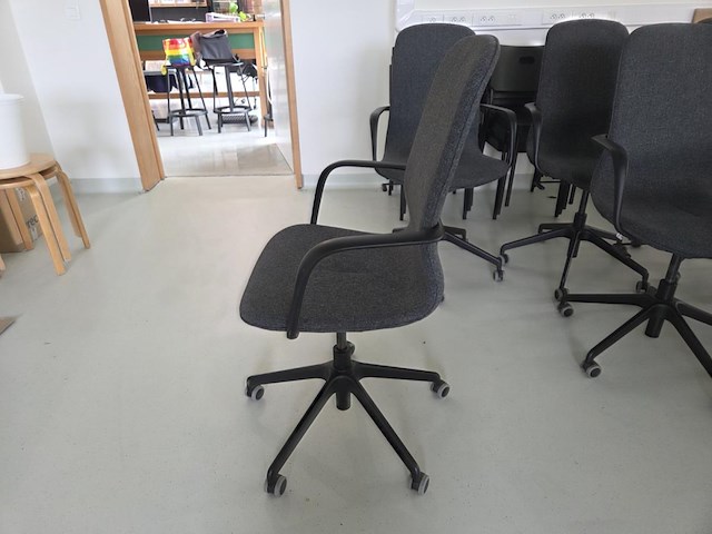 6 verrijdbare typistestoelen ikea - afbeelding 1 van  7