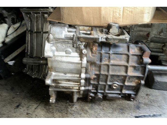 6 versnellingsbakken landrover - afbeelding 5 van  8