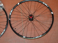 6 wielen voor mountainbike mtb new race 650b comp 27.5 - afbeelding 10 van  17