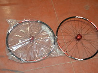 6 wielen voor mountainbike mtb new race 650b comp 27.5 - afbeelding 13 van  17