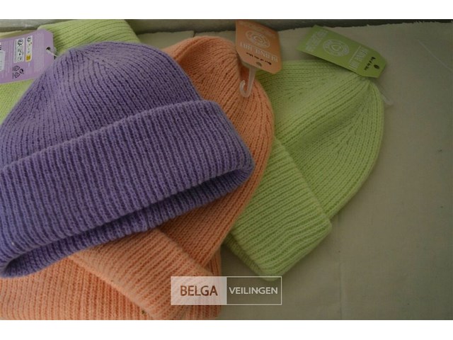 6 wintermutsen div. kleuren - afbeelding 3 van  3