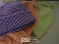 6 wintermutsen div. kleuren - afbeelding 3 van  3