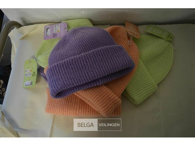 6 wintermutsen div. kleuren - afbeelding 1 van  3