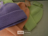 6 wintermutsen div. kleuren - afbeelding 3 van  3