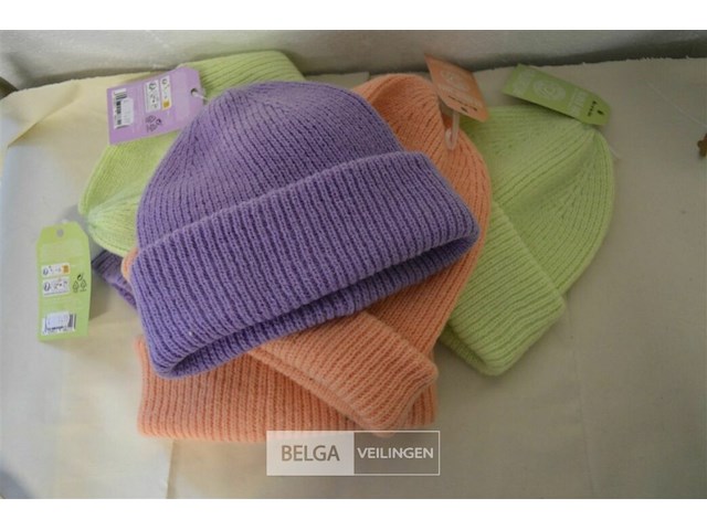 6 wintermutsen div. kleuren - afbeelding 1 van  3