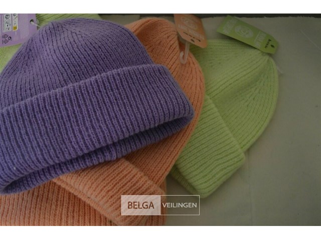 6 wintermutsen div. kleuren - afbeelding 3 van  3