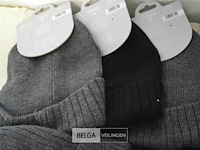 6 wintermutsen mannen div. kleuren - afbeelding 2 van  3