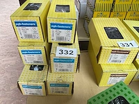 6 x dozen universele schroeven ; bouten - afbeelding 1 van  5
