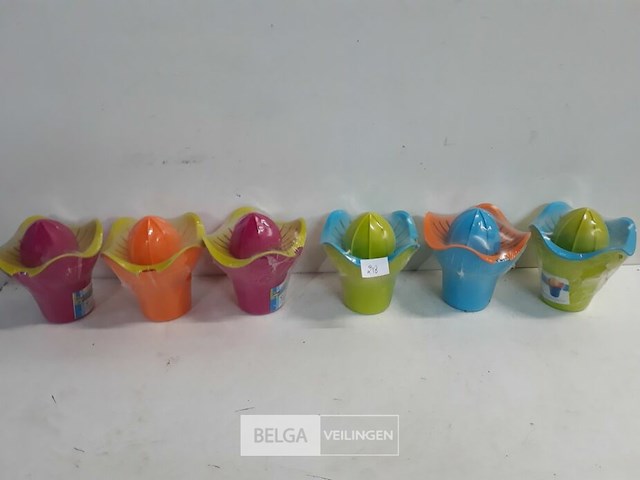 6 x fruitpers pvc mix kleuren - afbeelding 2 van  3