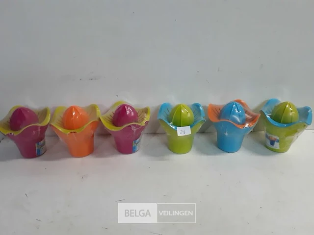 6 x fruitpers pvc mix kleuren - afbeelding 1 van  3