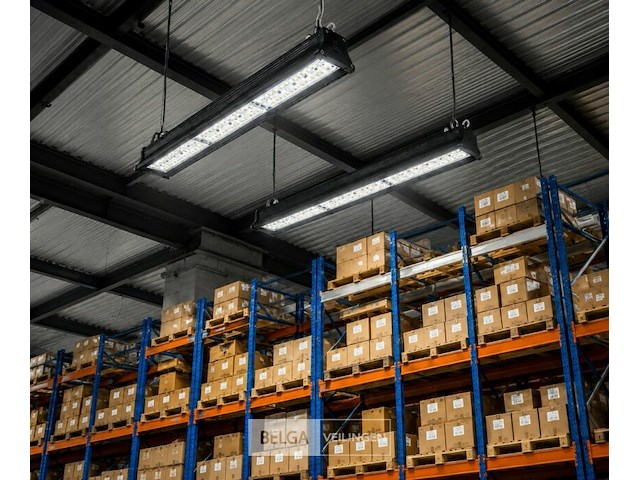 6 x led industriële hanglamp 150w – 6400k koud wit - zwart – ip20 – pyramid-150 - afbeelding 1 van  6