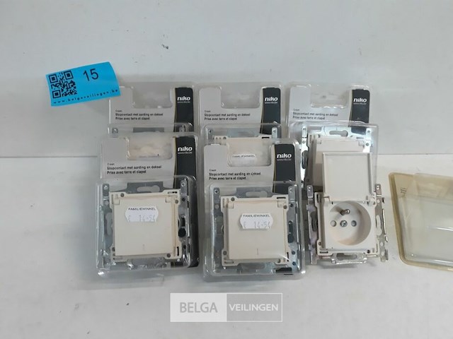 6 x niko inbouw stopcontact + aarding met deksel cream - afbeelding 2 van  3