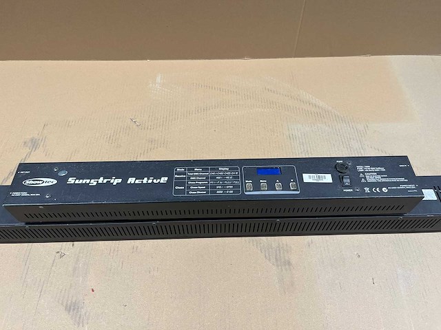 6 x showtec active sunstrip xlr3-pin w/lamp 50w 35° w/brackets - afbeelding 1 van  1
