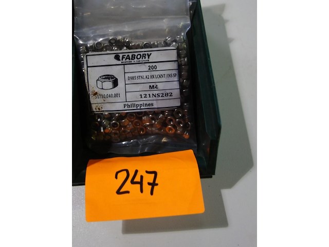 6 zakjes moeren m4 - afbeelding 3 van  3