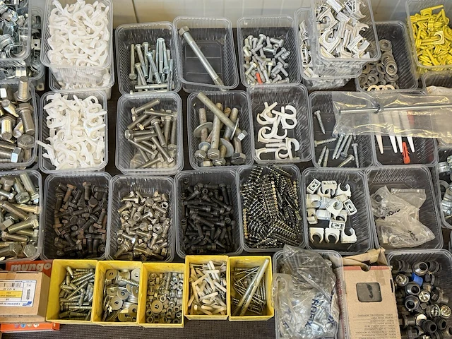 60 bakjes vastzetmateriaal - afbeelding 3 van  9