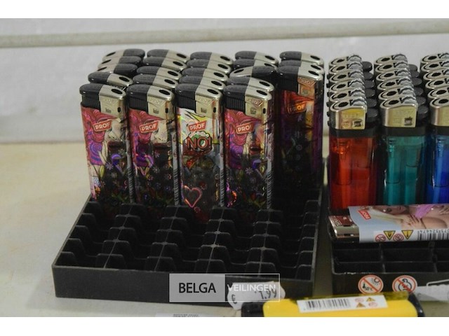 ±60 div aanstekers - afbeelding 2 van  4