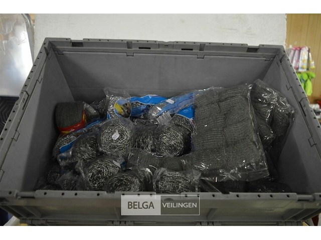 ±60 div soorten schuursponsjes - afbeelding 1 van  2