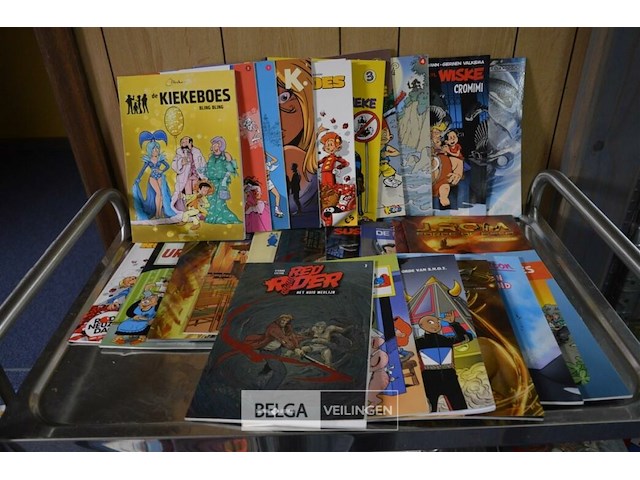 ±60 div stripverhalen - afbeelding 1 van  5