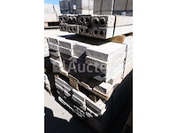 60 diverse betonnen latei - afbeelding 1 van  5