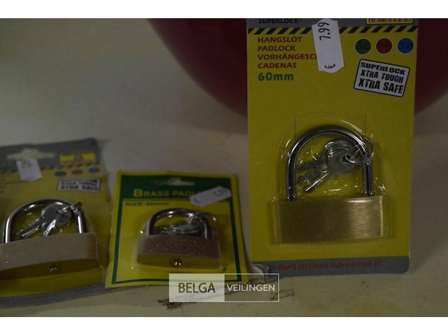 ±60 hangsloten - afbeelding 2 van  3