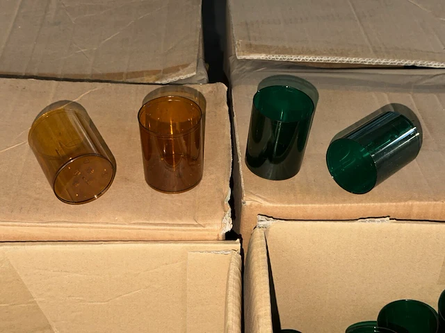 600 plastic kaarspotjes - afbeelding 2 van  2