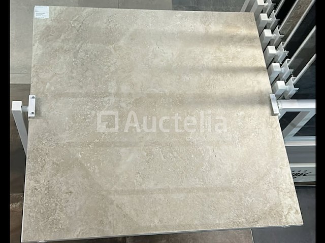 60,48 m² travertino nobile - afbeelding 1 van  3