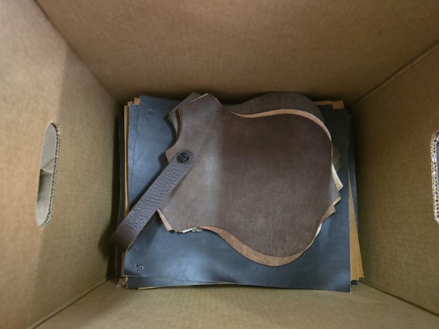 60x lapjes stof leder + stalen 30x25cm - afbeelding 14 van  16