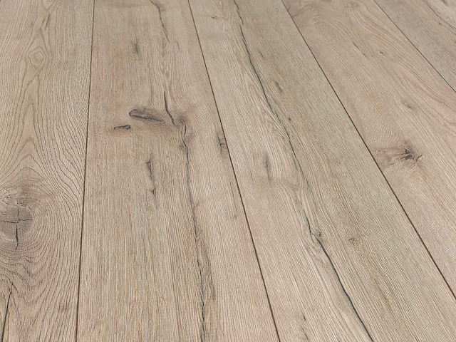 61 m2 laminaat plank - 1285 x 192 x 7 mm - afbeelding 1 van  4