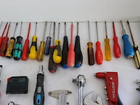 62 diverse stuks gereedschap - afbeelding 3 van  7
