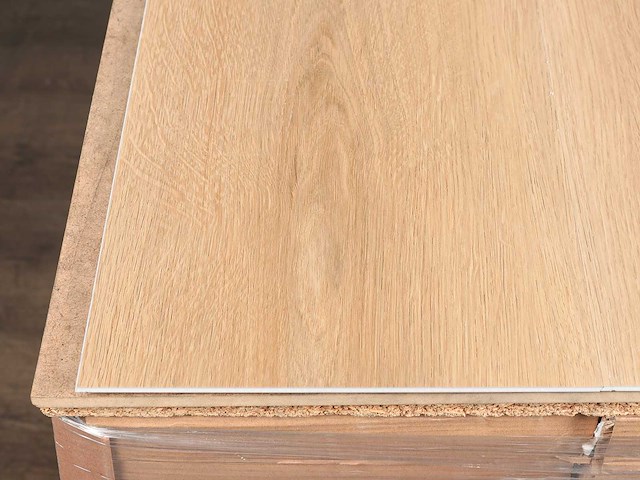 62 m2 pvc spc click plank met xps onderlaag - 1220 x 228 x 4+1 mm - afbeelding 2 van  4