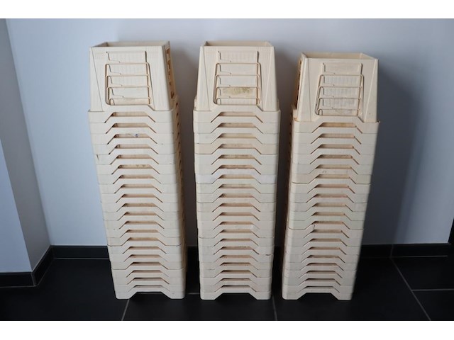 62 pvc bloembakken - afbeelding 1 van  3
