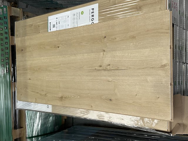 62,8 m² laminaatvloer 9mm - afbeelding 1 van  3