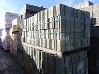 630 hollow argex half blocks - afbeelding 1 van  4