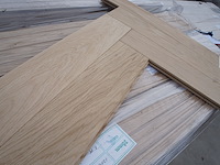 63,40 m² massief eiken visgraat 20mm - afbeelding 1 van  6