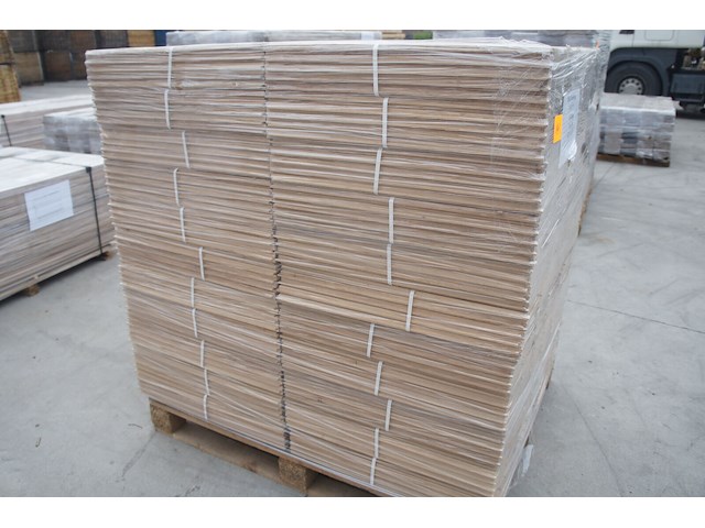 63,40 m² massief eiken visgraat 20mm - afbeelding 7 van  7