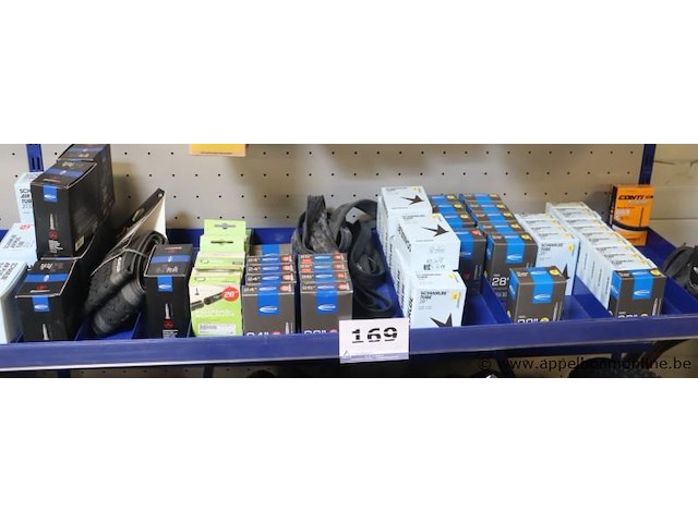64 fietstubes wo schwalbe in diverse maten - afbeelding 1 van  2