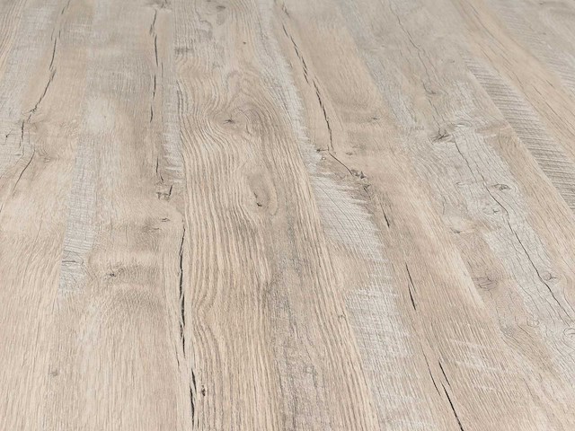 64 m2 laminaat plank - 1383 x 193 x 9 mm - afbeelding 1 van  4