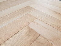 64,20 m² massief eiken visgraatparket 16mm - afbeelding 1 van  10