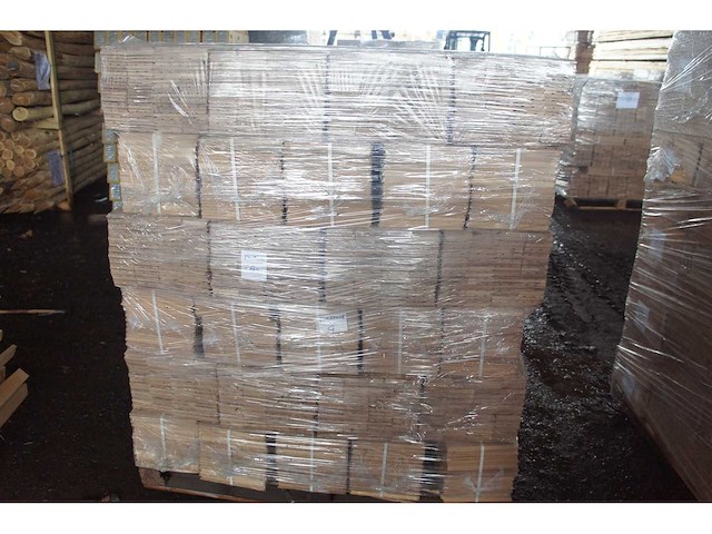 64,20 m² massief eiken visgraatparket 16mm - afbeelding 6 van  10