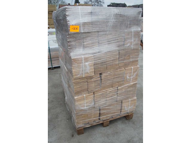 64,20 m² massief eiken visgraatparket 16mm - afbeelding 1 van  7