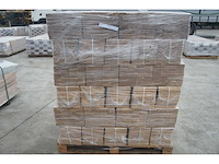 64,20 m² massief eiken visgraatparket 16mm - afbeelding 2 van  7